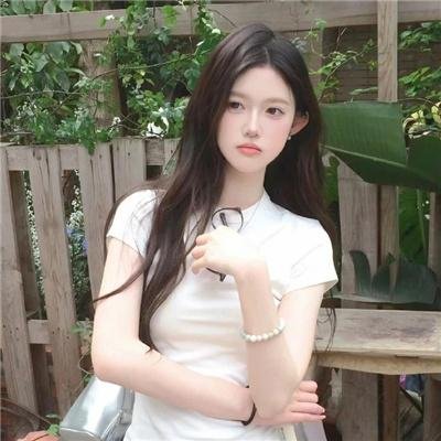 抓住稻草的野兽